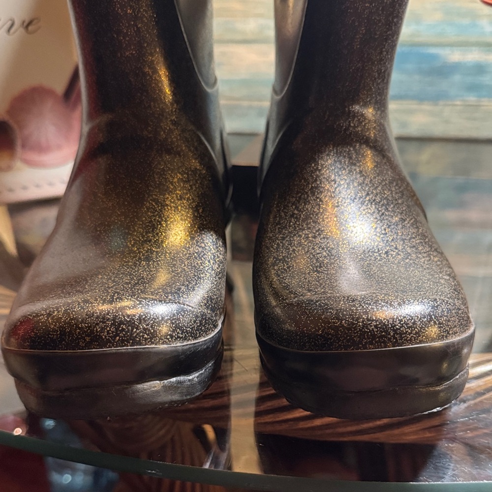 Hunter Shiny Black Knee-High Boots - Picture 7 of 11